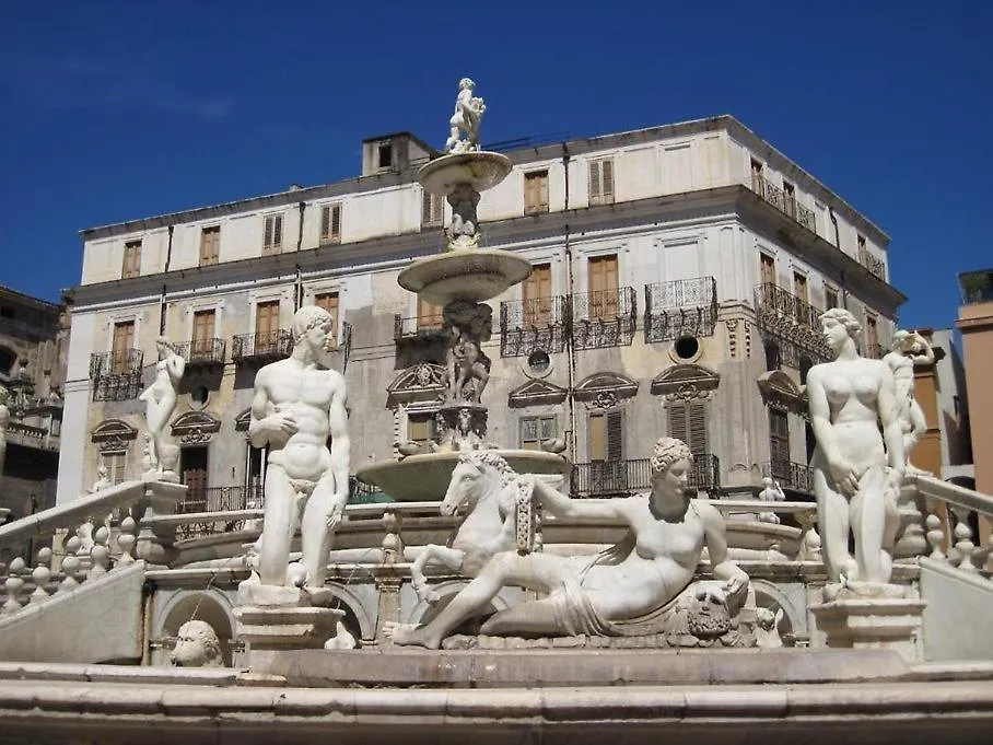 B&B Archi Palermo Centro 0*,  Italy