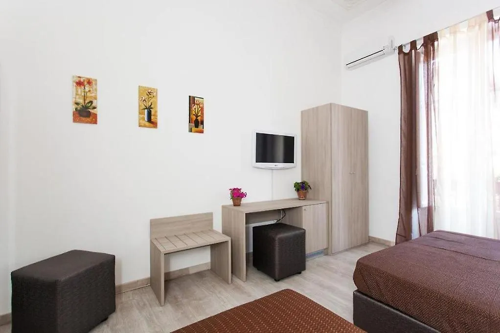 B&B Archi Palermo Centro 0*,  Italy
